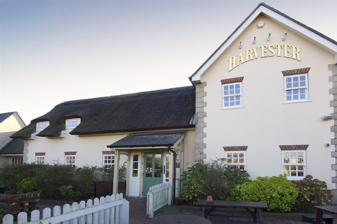 Premier Inn Bridgend Central Exterior photo